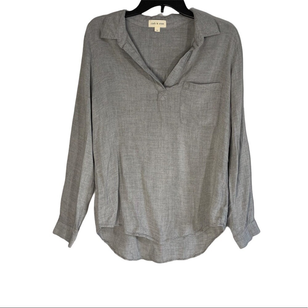 Anthropologie Cloth & Stone Gray Long Sleeve Collared V Neck Top Size Medium